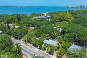 1617 SIESTA DRIVE, SARASOTA, FL 34239 Sold 11/26/24