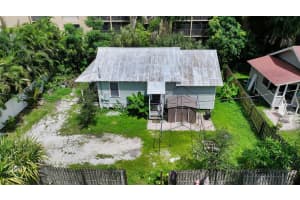 1569 7TH STREET, SARASOTA, FL 34236 - MLS#MFRA4625551