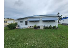 5317 CHATEAU LANE, BRADENTON, FL 34207 - MLS#MFRA4625570