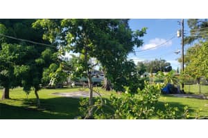 2005 CHRYSLER AVENUE, SARASOTA, FL 34234 Sold 01/31/25