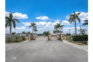 1469 LAS VILLAS BOULEVARD, SEBRING, FL 33870 Sold 12/06/24