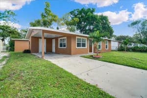 2215 19TH STREET, BRADENTON, FL 34208 Sold 05/02/25