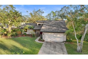 8433 CYPRESS LAKE CIRCLE, SARASOTA, FL 34243 Sold 01/16/25