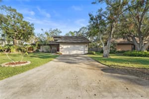 8433 CYPRESS LAKE CIRCLE, SARASOTA, FL 34243 Sold 01/16/25