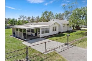 2528 33RD AVENUE DRIVE, BRADENTON, FL 34208 Sold 01/24/25