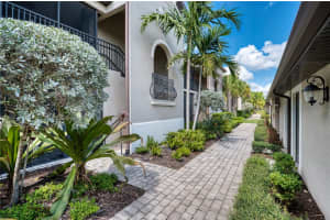 5517 PALMER CIRCLE, BRADENTON, FL 34211 Sold 01/28/25