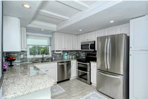 1215 PORTOFINO DRIVE, SARASOTA, FL 34242 - MLS#MFRA4625855