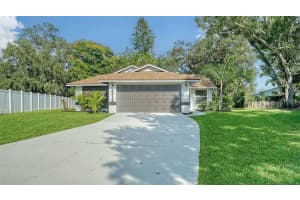 8212 COUNTRY OAKS COURT, SARASOTA, FL 34243 Sold 03/24/25