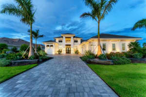 8458 PAVIA WAY, LAKEWOOD RANCH, FL 34202 Sold 01/08/25