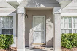 517 KENSINGTON LAKE CIRCLE, BRANDON, FL 33511 Sold 01/15/25