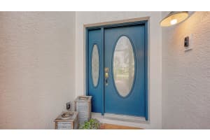 5822 FAIRWOODS CIRCLE, SARASOTA, FL 34243 Sold 03/25/25