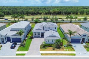 8175 REDONDA LOOP, LAKEWOOD RANCH, FL 34202 - MLS#MFRA4626050