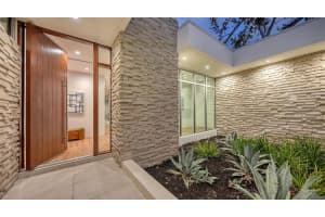 4526 BAY SHORE ROAD, SARASOTA, FL 34234 Sold 12/16/24