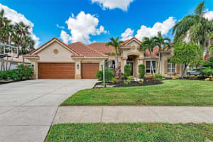 8019 ROYAL BIRKDALE CIRCLE, LAKEWOOD RANCH, FL 34202 Sold 05/14/25