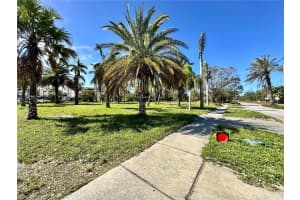 575 WASHINGTON BOULEVARD, SARASOTA, FL 34236 - MLS#MFRA4626171