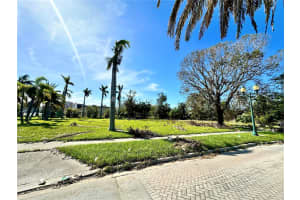 575 WASHINGTON BOULEVARD, SARASOTA, FL 34236 - MLS#MFRA4626171