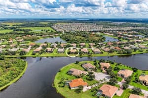 514 COUNTRY MEADOWS WAY, BRADENTON, FL 34212 Sold 12/02/24