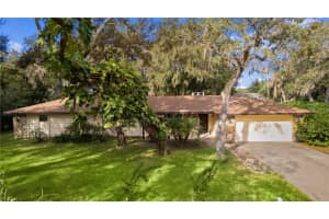 448 LAURA LANE, MOUNT DORA, FL 32757 Sold 01/17/25