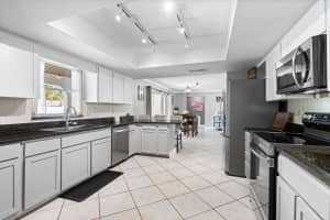 4003 VELARDE LANE, SARASOTA, FL 34235 Sold 02/01/25