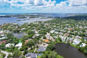 4431 CAMINO REAL, SARASOTA, FL 34231 - MLS#MFRA4626321