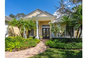 8109 COLLINGWOOD COURT, UNIVERSITY PARK, FL 34201 Sold 12/20/24