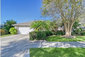 4766 COUNTRY MANOR DRIVE, SARASOTA, FL 34233 Sold 01/25/25