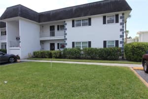 102 46TH AVENUE TERRACE, BRADENTON, FL 34207 Sold 12/06/24