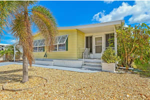 10 ESPLANADE STREET, ENGLEWOOD, FL 34223 Sold 02/21/25