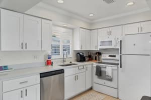 5830 MIDNIGHT PASS ROAD, SARASOTA, FL 34242 - MLS#MFRA4626557