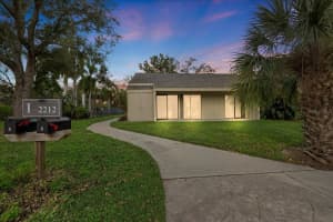 2212 BAHIA VISTA STREET, SARASOTA, FL 34239 Sold 03/31/25