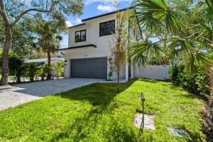2318 BAY STREET, SARASOTA, FL 34237 - MLS#MFRA4626591