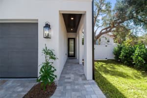 2318 BAY STREET, SARASOTA, FL 34237 - MLS#MFRA4626591