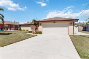 2205 PINEHURST STREET, SARASOTA, FL 34231 Sold 01/28/25