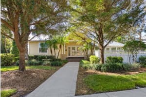 1750 SEMINOLE DRIVE, SARASOTA, FL 34239 Sold 01/08/25