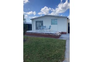 121 FIJI CIRCLE, ENGLEWOOD, FL 34223 Sold 11/15/24