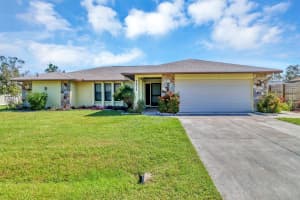 4471 MEADOW CREEK CIRCLE, SARASOTA, FL 34233 Sold 02/26/25