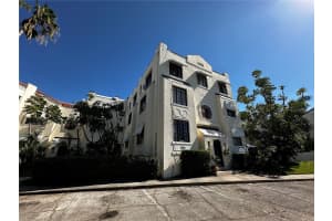 210 17TH STREET, BRADENTON, FL 34205 Sold 01/03/25