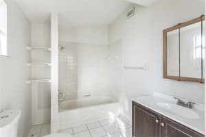 528 29TH STREET, PALMETTO, FL 34221 Sold 01/31/25