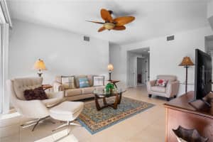 4469 CINNAMON DRIVE, SARASOTA, FL 34238 Sold 12/17/24