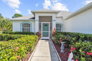 7922 49TH AVENUE, BRADENTON, FL 34203 Sold 04/30/25