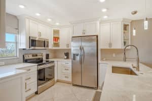 9393 MIDNIGHT PASS ROAD, SARASOTA, FL 34242 - MLS#MFRA4627039