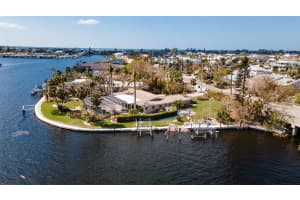 543 KEY ROYALE DRIVE, HOLMES BEACH, FL 34217 - MLS#MFRA4627140
