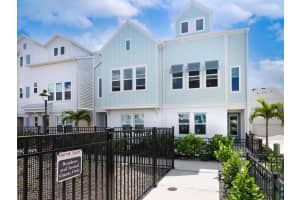 2308 LINDSTROM STREET, SARASOTA, FL 34237 Sold 03/21/25
