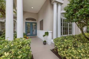 8223 REGENTS COURT, UNIVERSITY PARK, FL 34201 - MLS#MFRA4627170