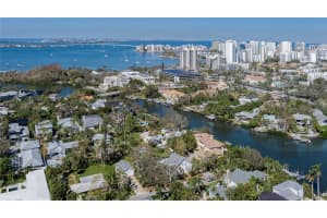 908 POMELO AVENUE, SARASOTA, FL 34236 Sold 12/10/25