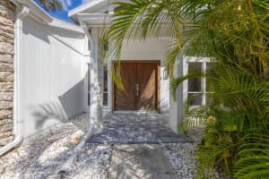 1755 OAK LAKES DRIVE, SARASOTA, FL 34232 Sold 04/10/25