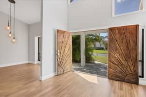1755 OAK LAKES DRIVE, SARASOTA, FL 34232 Sold 04/10/25