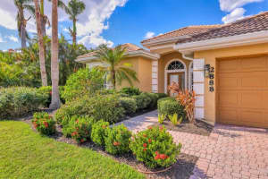 2888 GRAZELAND DRIVE, SARASOTA, FL 34240 Sold 02/28/25