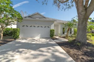 6427 GOLDEN LEAF COURT, LAKEWOOD RANCH, FL 34202 Sold 03/07/25