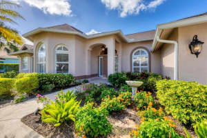 8350 CYPRESS HOLLOW DRIVE, SARASOTA, FL 34238 Sold 12/30/24